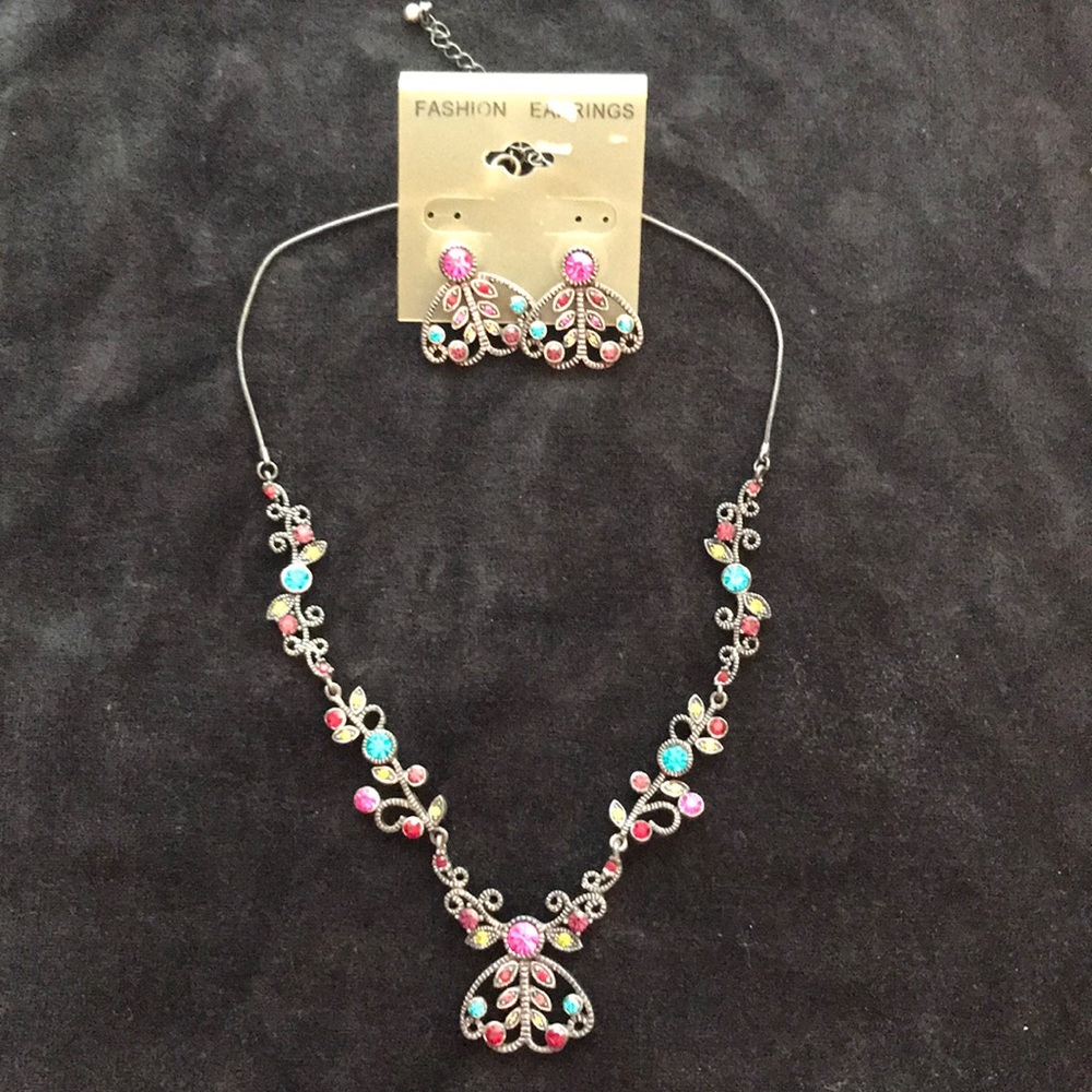 Vintage floral necklace earrings set